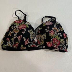 Victoria’s Secret Dream Angels Floral Lace Push-Up Bra Size 32C